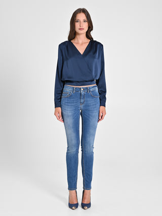 Blusa incrociata in Raso