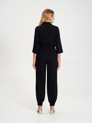 Tuta con Zip Frontale