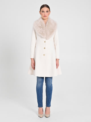 Cappotto Bianco con Collo effetto Pelliccia