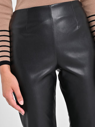 Pantaloni in similpelle