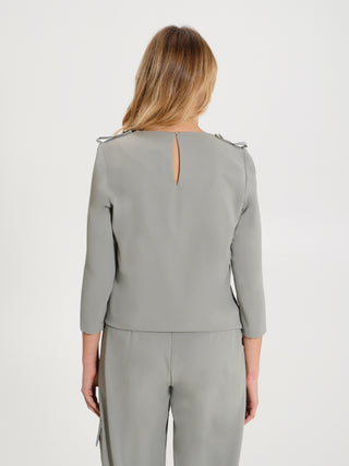 Blusa Fluida con Bottoni