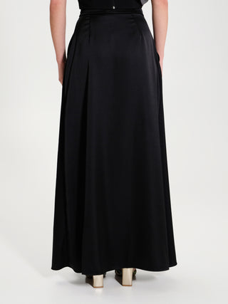 Gonna Lunga in Raso con Spacco