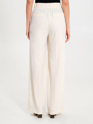 Pantaloni Fluidi a Palazzo Avorio